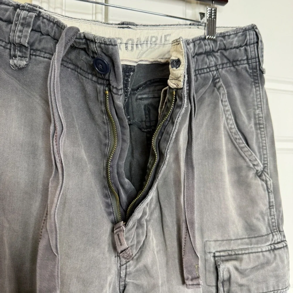 Vintage Abercrombie & Fitch Cargo Shorts Mens 33 Gray Distressed Y2K Gorpcore